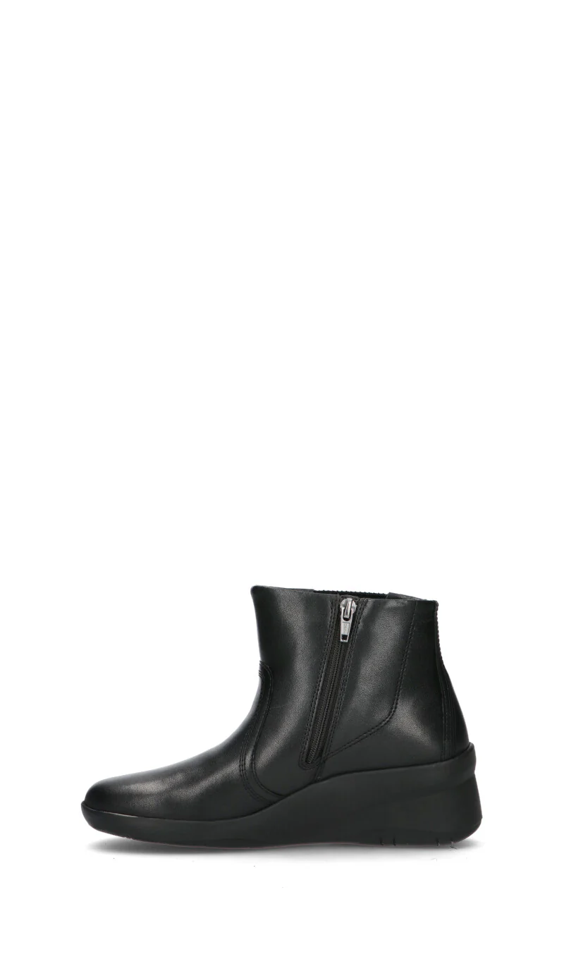 CLARKS ESSENTIALS - Image 4