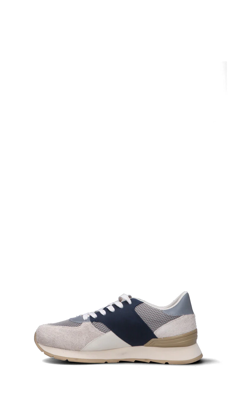 GUESS - Image 4