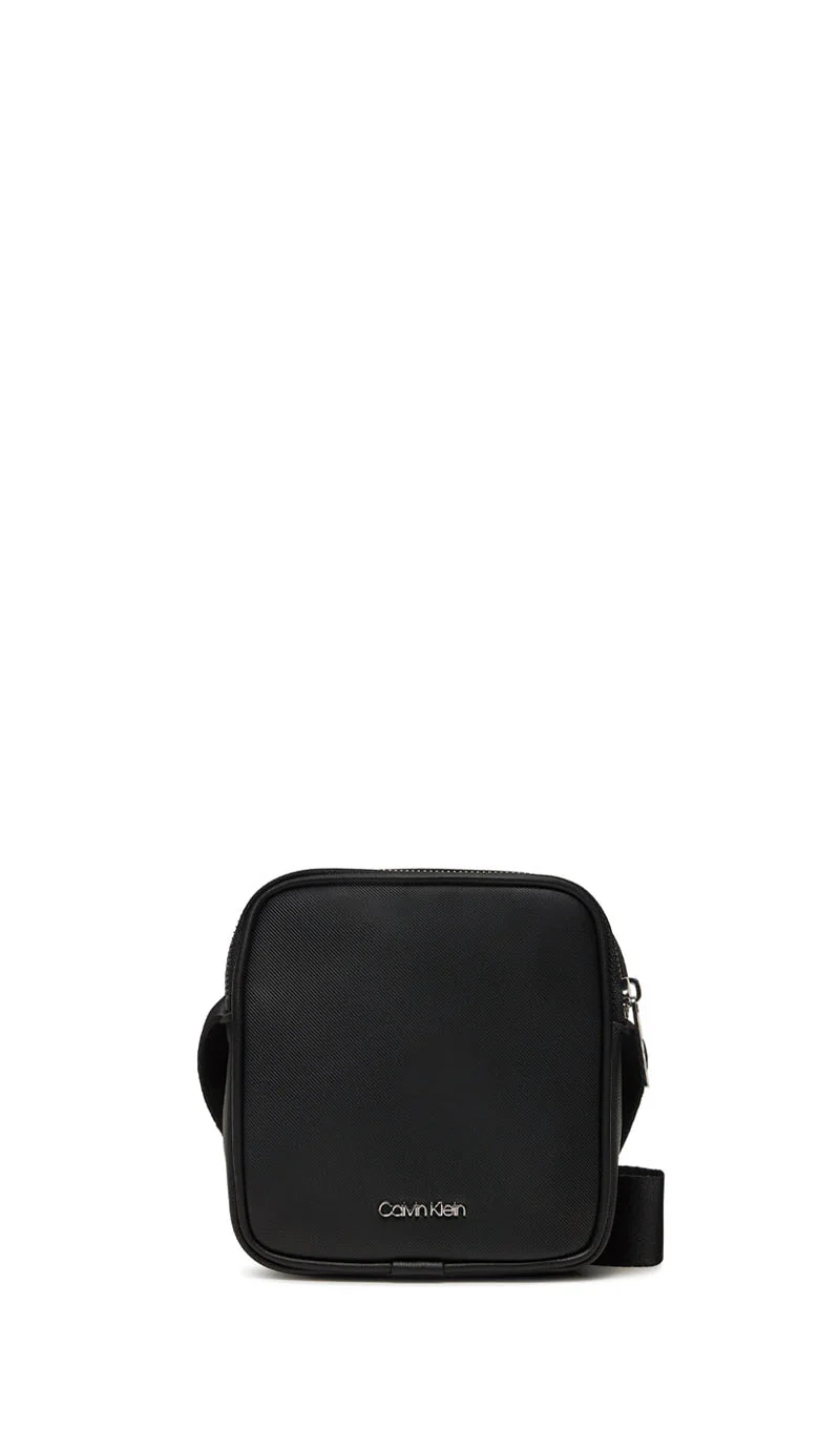 CALVIN KLEIN - Borsello nero uomo - Image 2