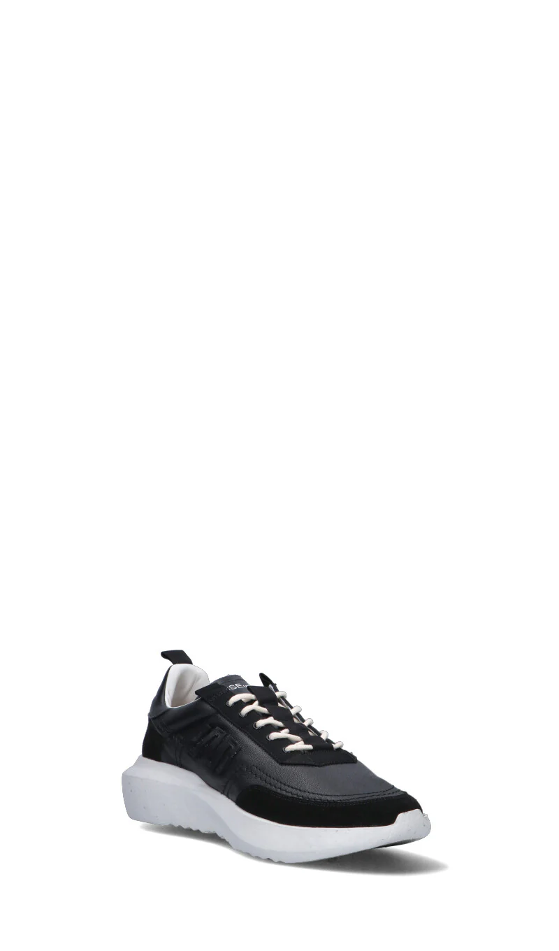 ESSEUTESSE Sneaker uomo nera in pelle - Image 2